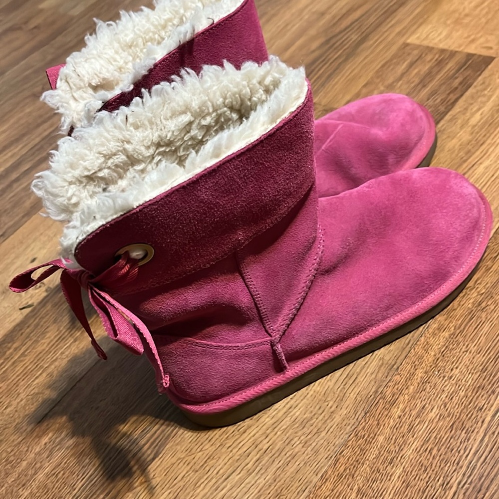 Pink uggs boots